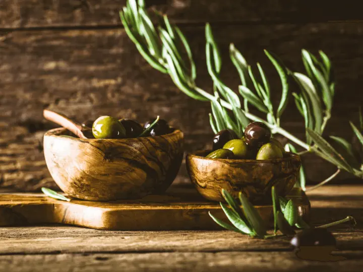 10-immunerosito-olajfalevel-olajbogyo-zold-fekete-talkaban A legjobb természetes immunerősítő vitaminok és gyógynövények Immunrendszer 