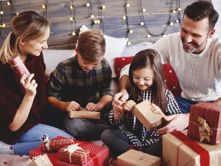 ajandektippek-karacsonyra-ajandekozz-egeszseget-csalad-ajandekbontas Ajándékötletek karácsonyra! Immunrendszer 