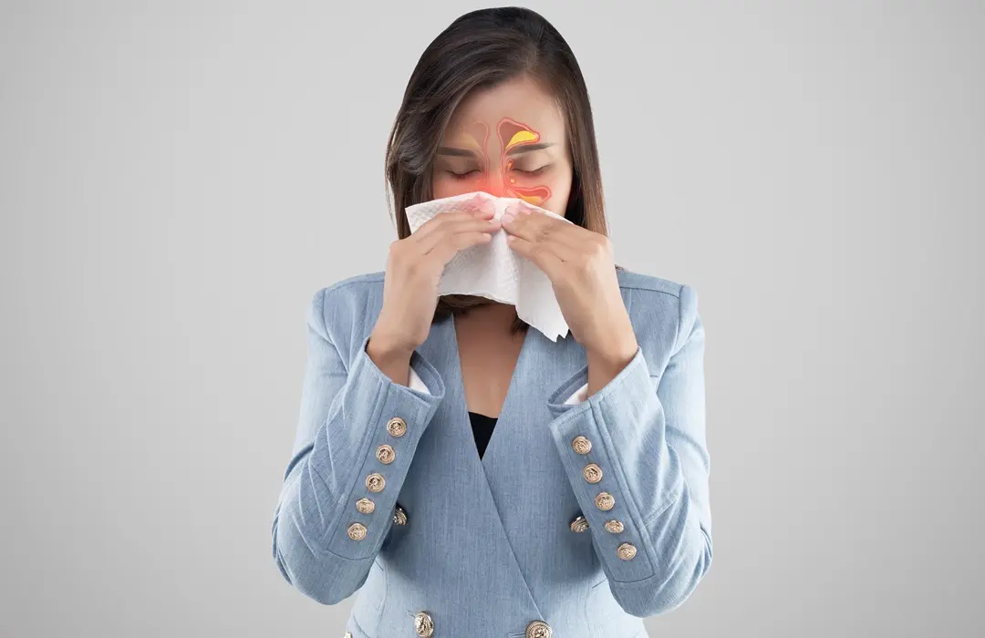 asian-woman-feeling-unwell-because-sinus-symptoms-gray Arcüreggyulladás: tünetei, okai, kezelése Immunrendszer 