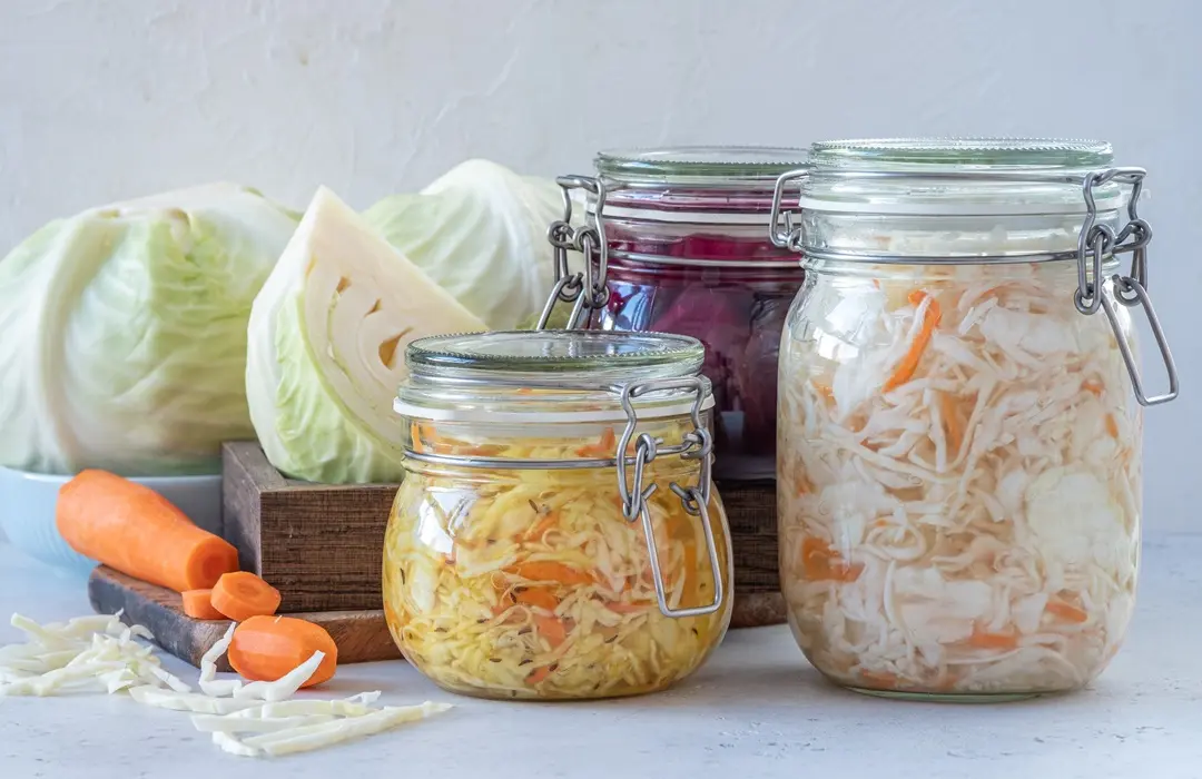 fermented-preserved-vegetarian-food-concept-cabbage-sauerkraut-sour-glass-jars A fermentálás 5 előnye és módjai Emésztés 
