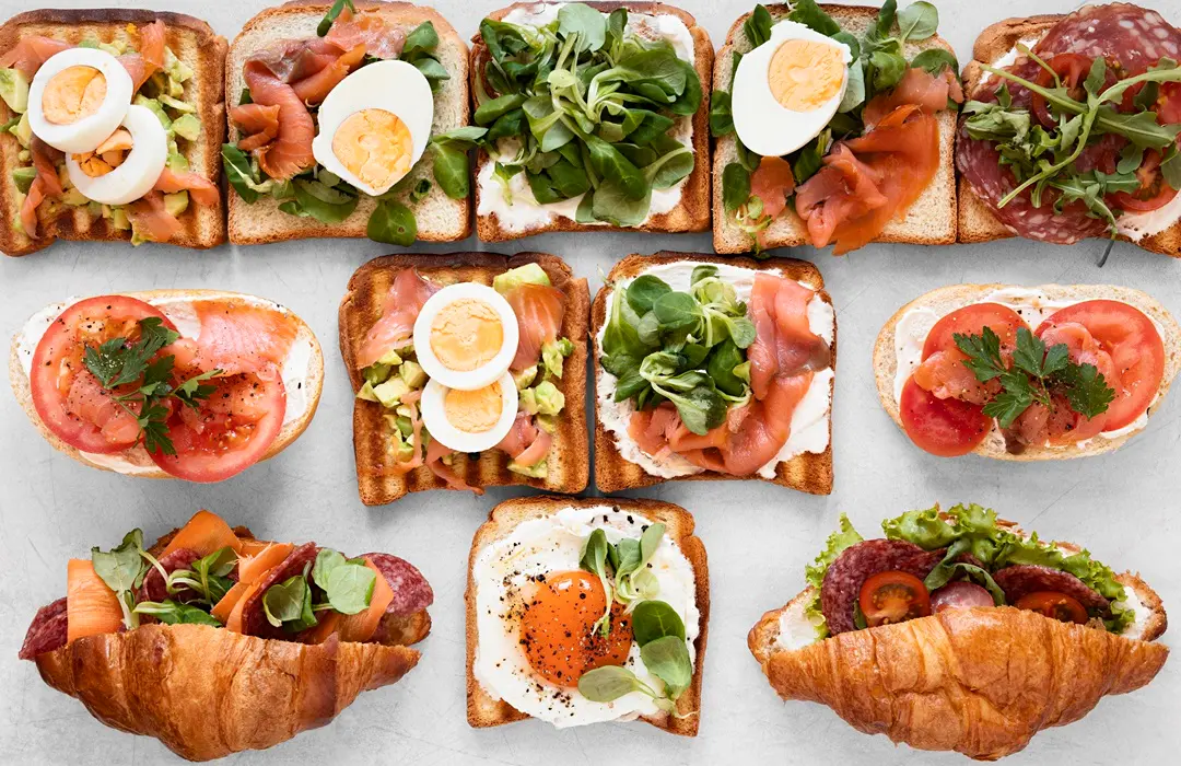 fresh-sandwiches-arrangement-white-background A reggeli kihagyása: előnyök és hátrányok Emésztés 