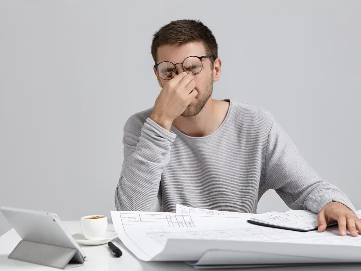 fronterzekenyseg-tunetei Frontérzékenység gyötör? Tippek az 5 leggyakoribb tünet ellen! Immunrendszer 