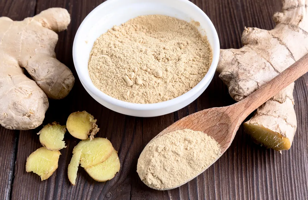 high-angle-ginger-condiment-concept A ginseng jótékony hatásai: Próbáld ki! Sejtvédelem 