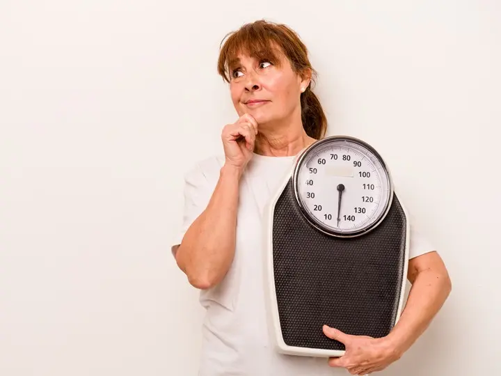 looking-sideways-with-doubtful-skeptical-expression Ingadozó vércukorszint: Ezért nehéz a fogyás! Hormontámogatás 