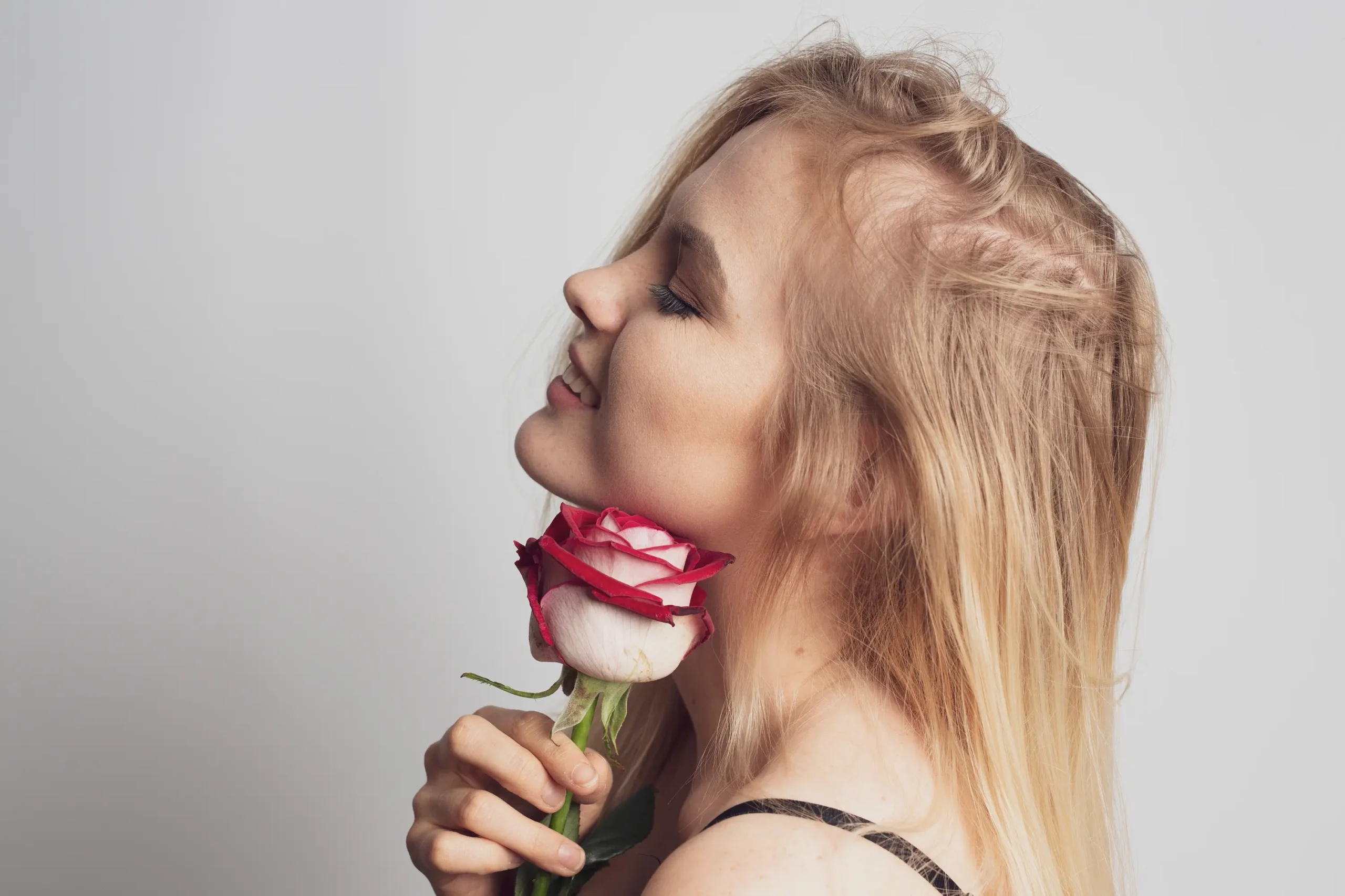 noi_egyensuly_pajzsmirigyre-scaled Pajzsmirigy-alulműködés –  „takarékra kapcsolás?" Hormontámogatás 