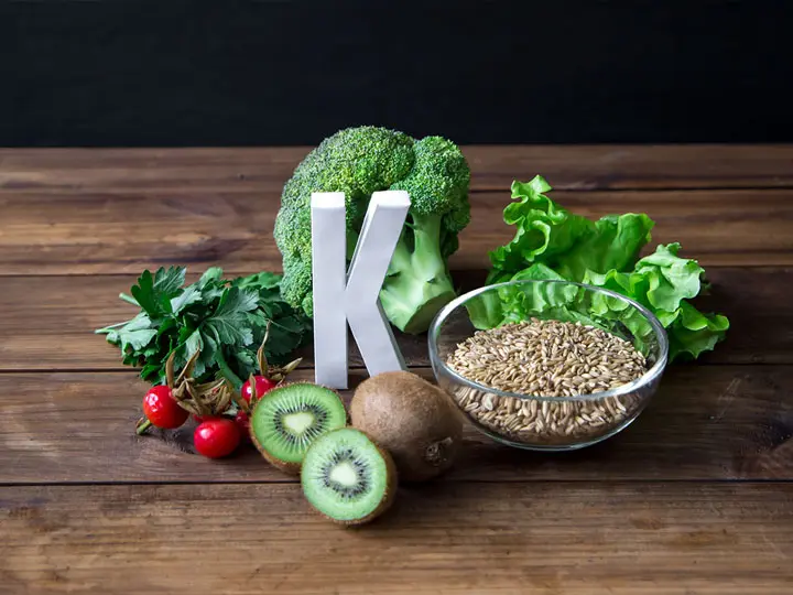 oliva-k2-d3-vitamin-erelmeszesedes-csontritkulas-zoldsegek Mire jó az olíva olajos K2 és D3-vitamin? Immunrendszer 