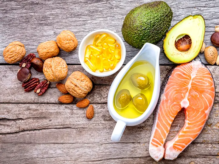 selection-food-sources-omega-3-unsaturated-fats Omega-3: az agy, a szív és a sejtek támogatója Szupertápanyagok 