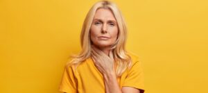 serious-elderly-woman-suffers-sore-throat-touches-neck-grimaces-from-pain-feels-unwell-while-swallowing-dressed-casual-clothes-poses-300x134 Cikkajánló 