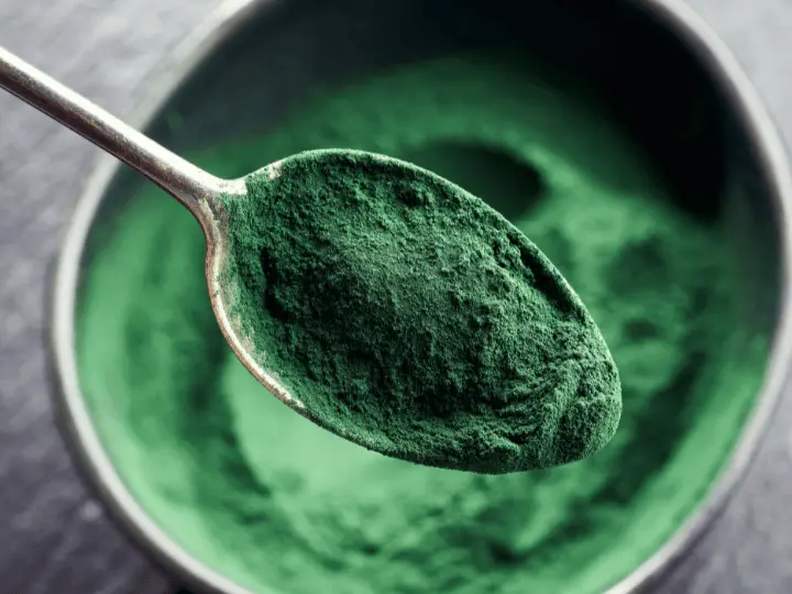 termeszetes-adalekanyagmentes-spirulina-feherjetartalom Ismerd meg a jövő táplálékát, a spirulinát! Immunrendszer 
