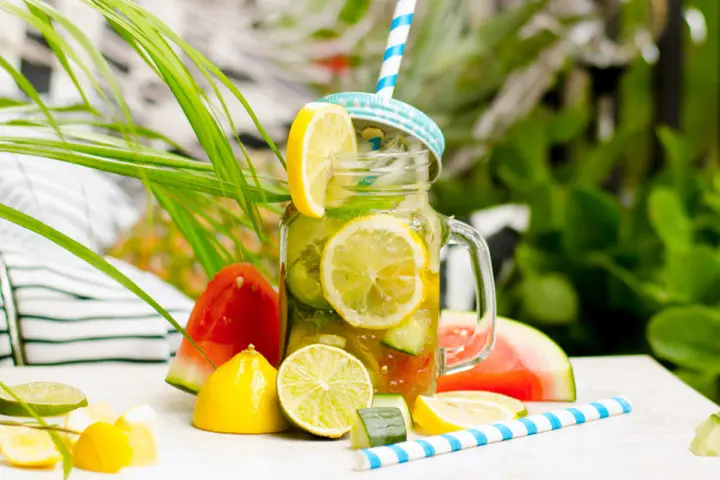 tisztitokura-otthon-vizhajtas-mit-tehetsz-meg A legjobb gyógynövényes tisztítókúra a nyárra Méregtelenítés 