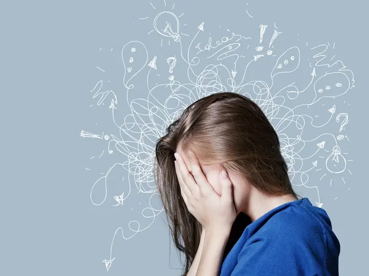 young-woman-with-worried-stressed-face-expression-with-illustration Magas kortizolszint csökkentése természetesen Mentális egészség 